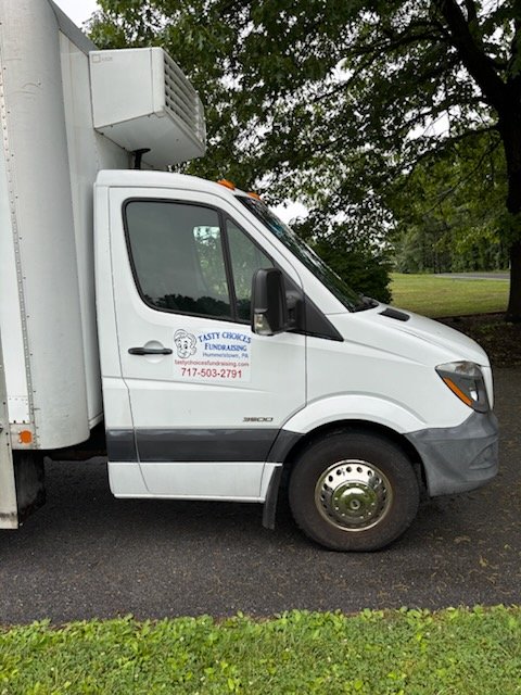 Country View Grocery delivery van